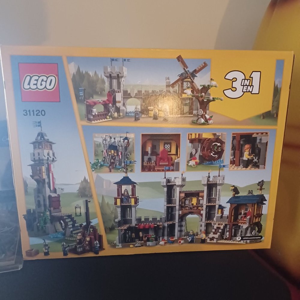 Lego Creator 31120 New In box 3 in 1, Casteillo Medieval